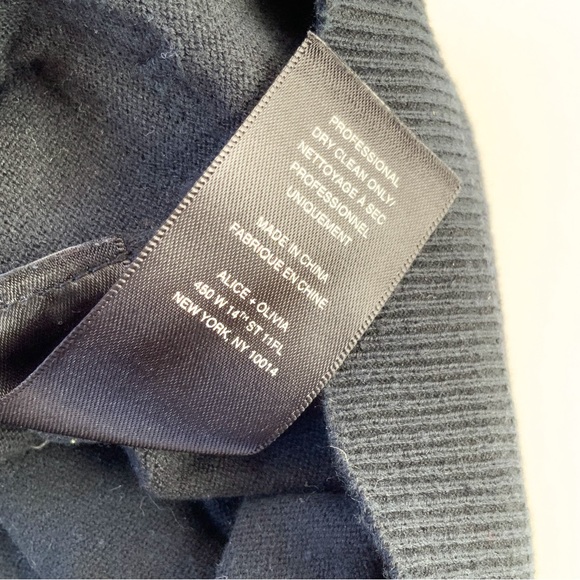 Alice + Olivia Winnie Lace Appliqué Cardigan Size Small Black and White - Picture 6 of 13